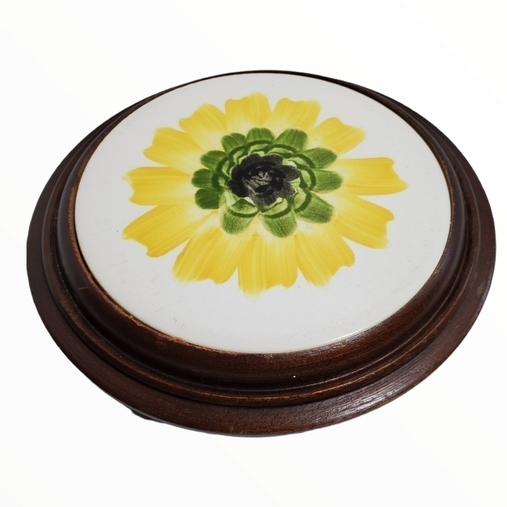 Vintage round handpainted ceramic tile trivet flower wood frame hot pot
